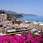Carabeo Rocamar 아파트 네르하